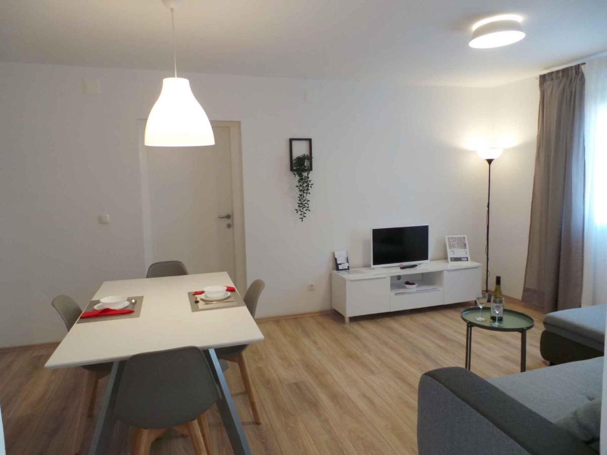 Apartments In Njivice/Insel Krk 34038 Eksteriør billede